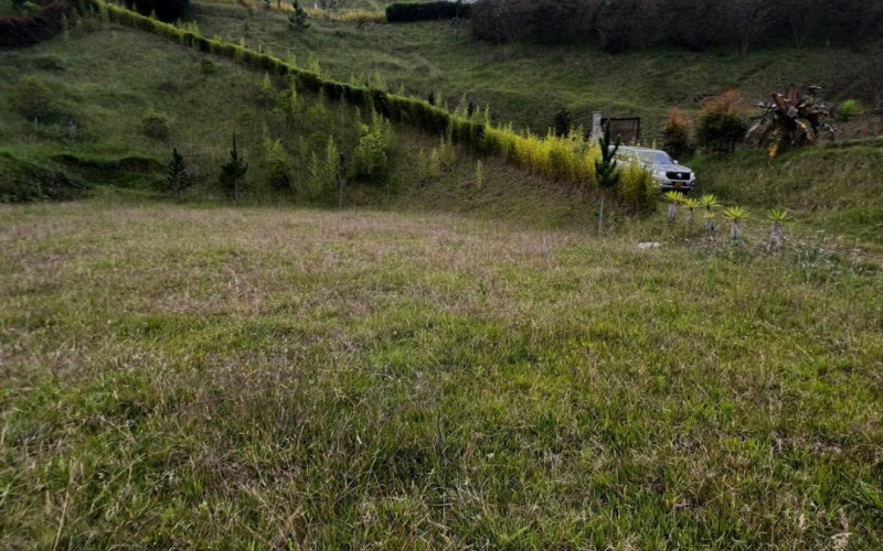 Lote Residencial en El Retiro en V. El Chuscal
