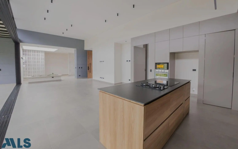 Casa en Envigado en Alto del escobero (Envigado)