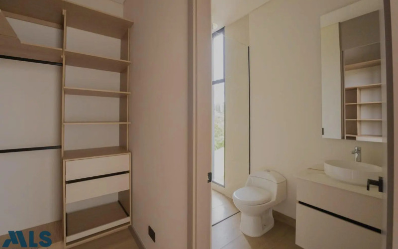 Casa en Envigado en Alto del escobero (Envigado)