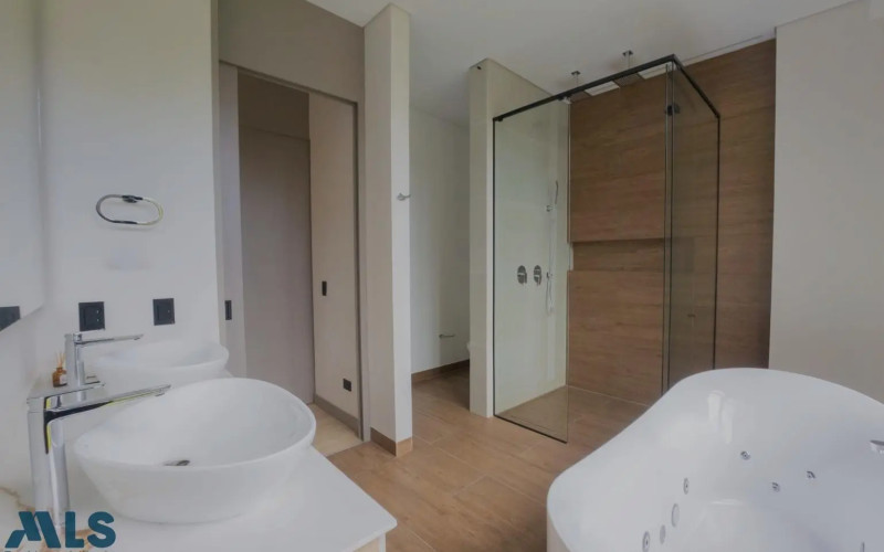 Casa en Envigado en Alto del escobero (Envigado)