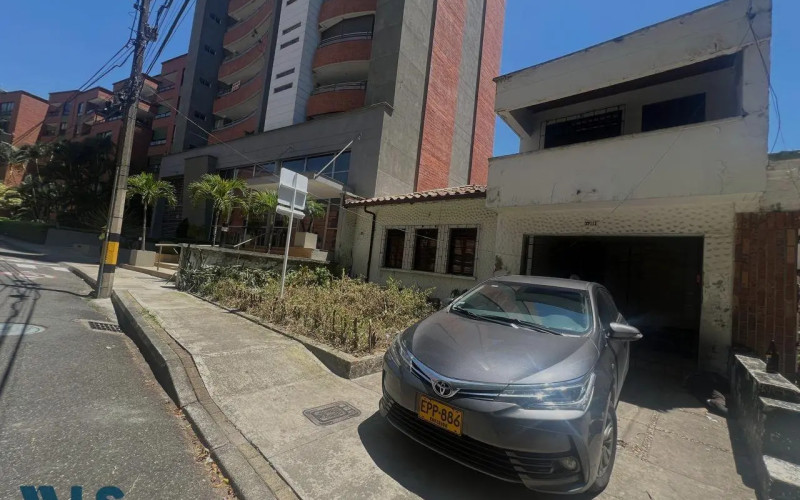 Casa en Medellín en Laureles