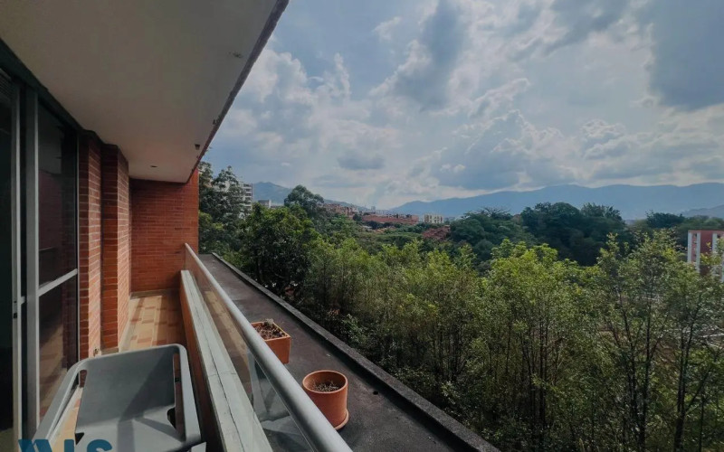 Apartamento en Envigado en Loma de Benedictinos