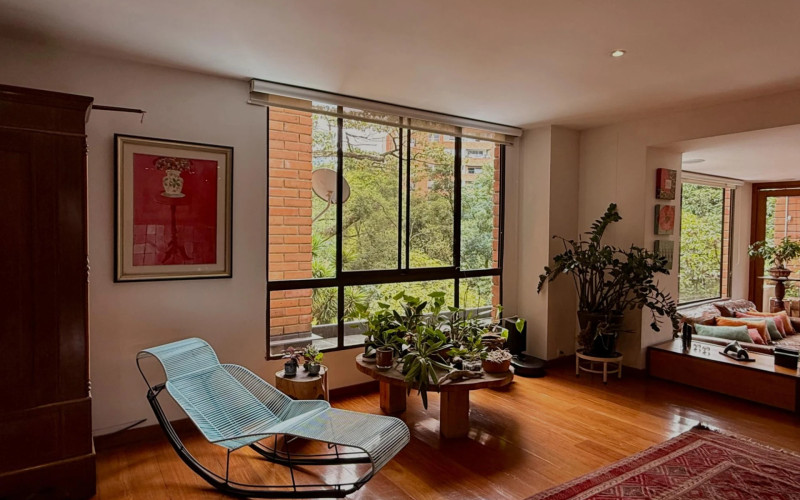 Apartamento en Medellín en Loma Los Gonzalez