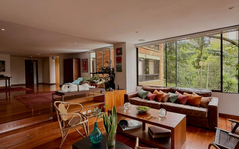 Apartamento en Medellín en Loma Los Gonzalez