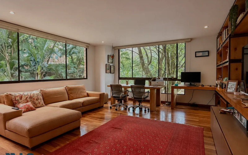 Apartamento en Medellín en Loma Los Gonzalez