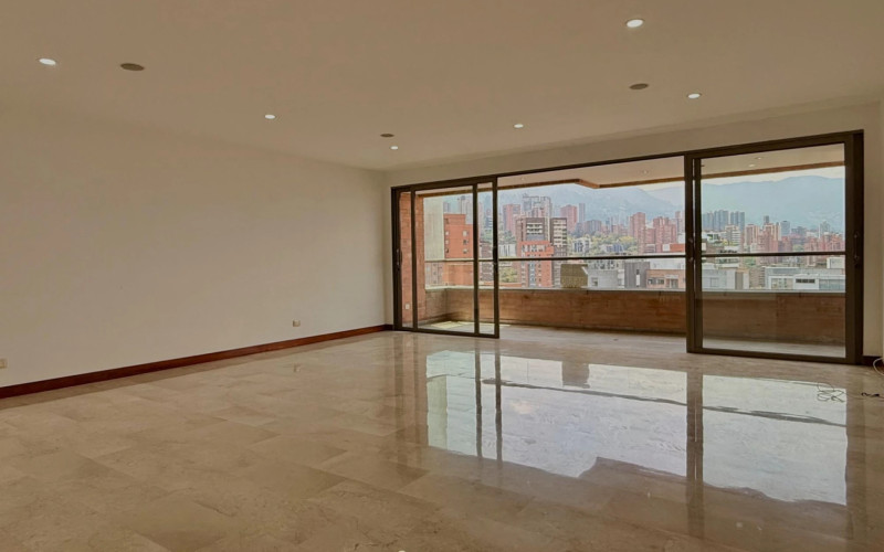 Apartamento en Medellín en La Tomatera