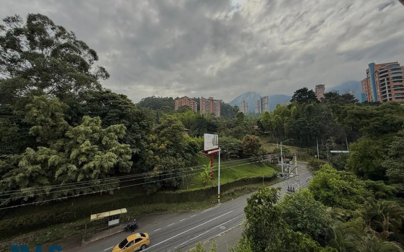 Apartamento en Medellín en Las Lomas Nº 2