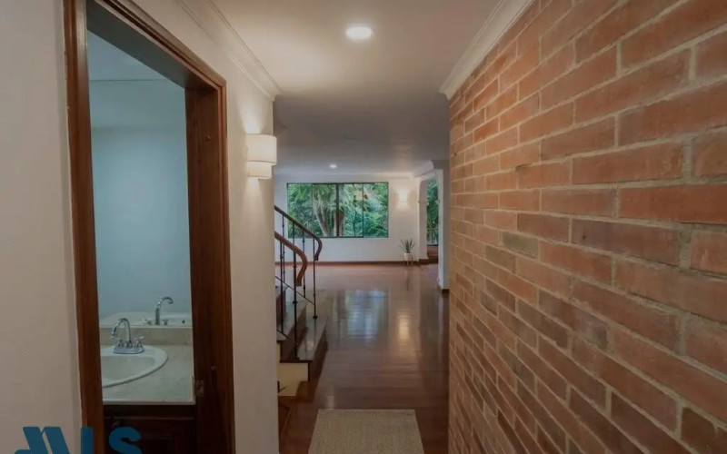 Casa en Medellín en El Campestre