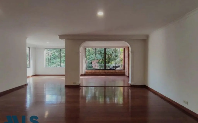Casa en Medellín en El Campestre