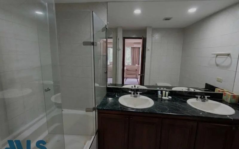 Casa en Medellín en El Campestre