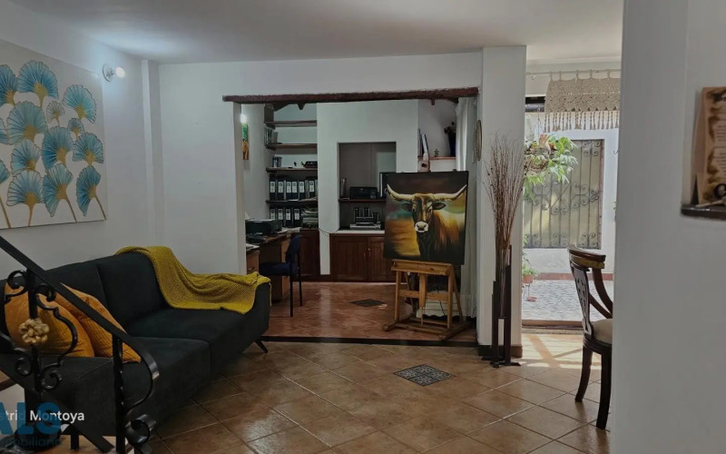 Casa en Envigado en Loma del Escobero