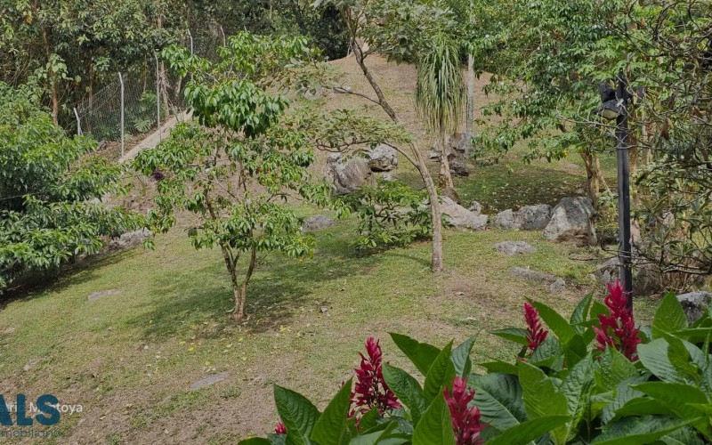 Casa en Envigado en Loma del Escobero