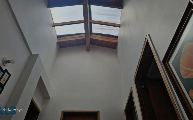 Casa en Envigado en Loma del Escobero