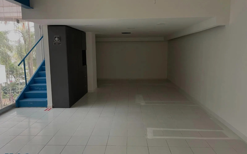 Local Comercial en Medellín en poblado 2