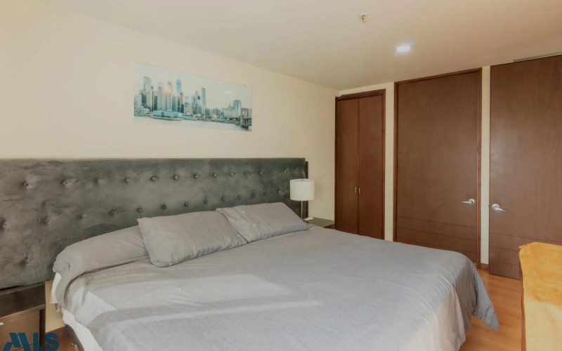 Apartamento en Medellín en Oviedo