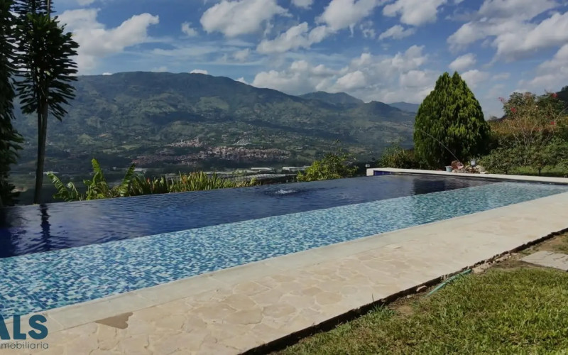 Finca Recreativa en Girardota en V. Mercedes Abrego