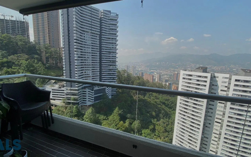 Apartamento en Medellín en Loma del Indio
