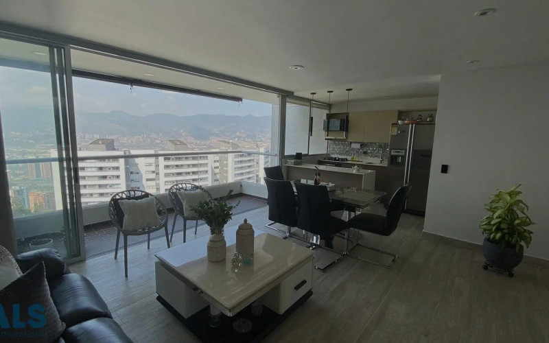 Apartamento en Medellín en Loma del Indio