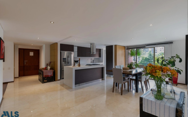 Apartamento en Medellín en Las Lomas Nº 1