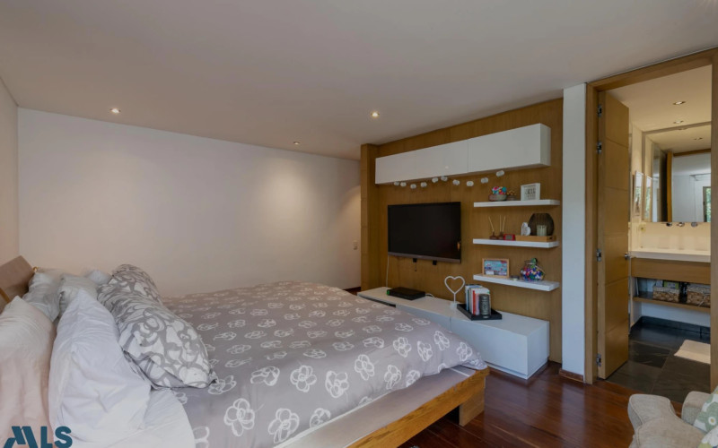 Apartamento en Medellín en Las Lomas Nº 1