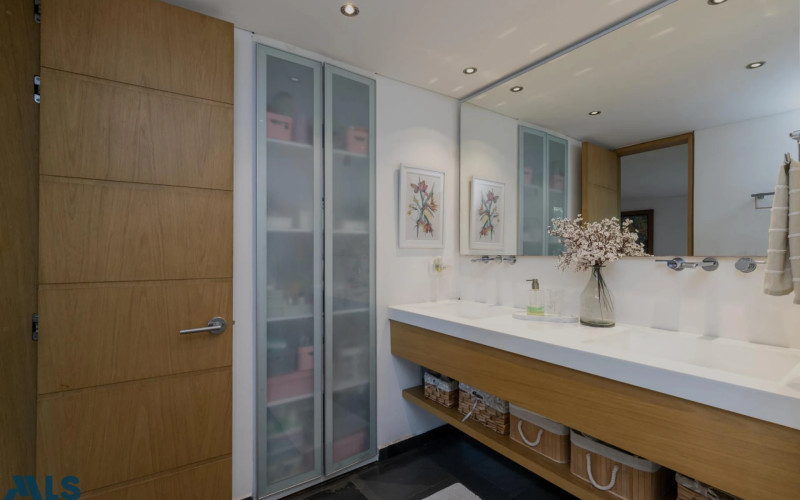 Apartamento en Medellín en Las Lomas Nº 1