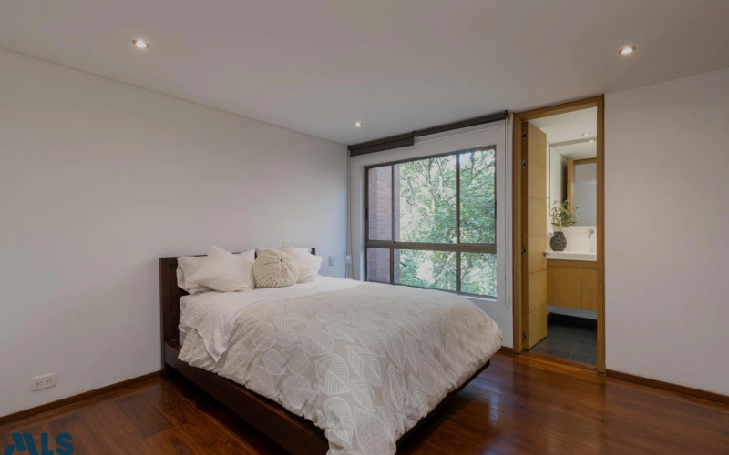 Apartamento en Medellín en Las Lomas Nº 1