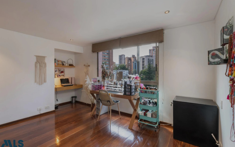 Apartamento en Medellín en Las Lomas Nº 1