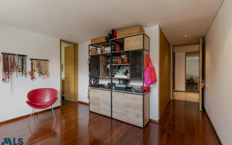 Apartamento en Medellín en Las Lomas Nº 1