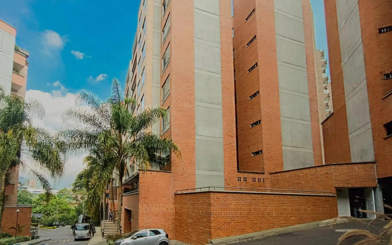 Apartamento en Envigado en Loma de Cumbres