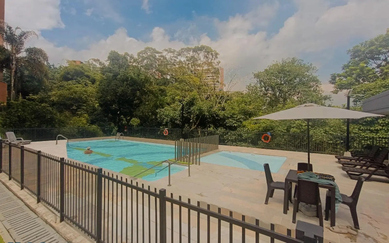 Apartamento en Envigado en Loma de Cumbres
