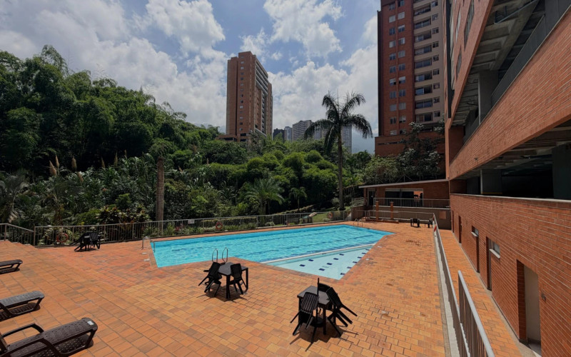 Apartamento en Envigado en Loma de Cumbres