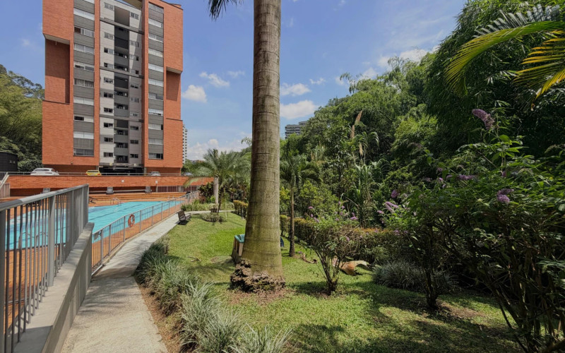 Apartamento en Envigado en Loma de Cumbres