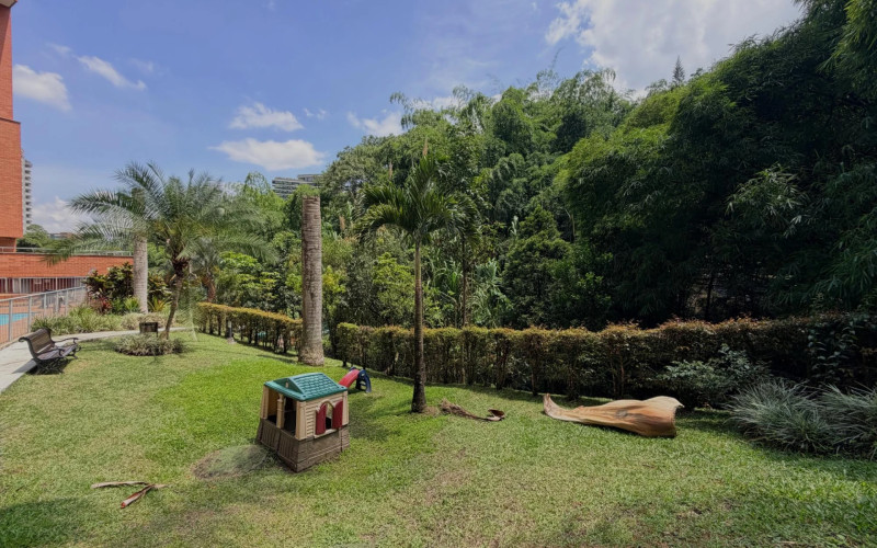Apartamento en Envigado en Loma de Cumbres