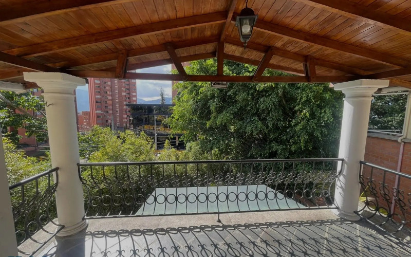 Casa en Envigado en El Esmeraldal