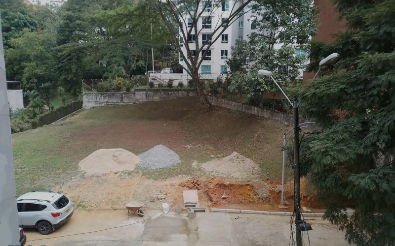 Lote Comercial en Medellín en La Frontera