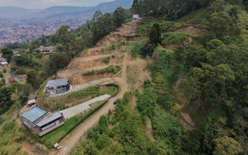 Lote Residencial en Sabaneta en V. Las Lomitas