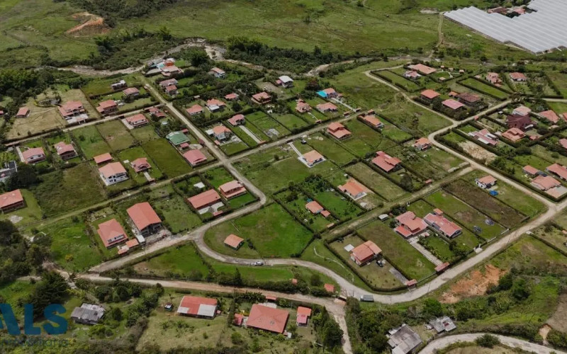 Casa en Gomez Plata en la vega