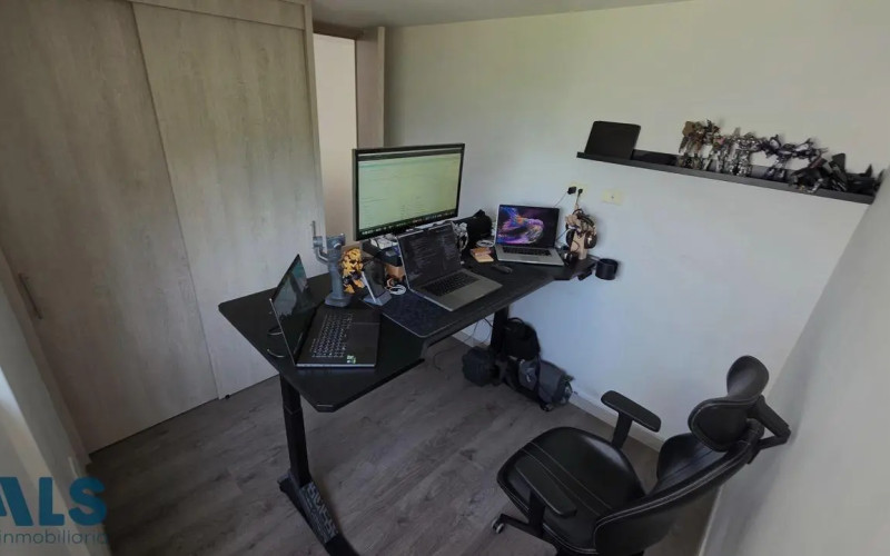 Apartamento en Sabaneta en Las Lomitas