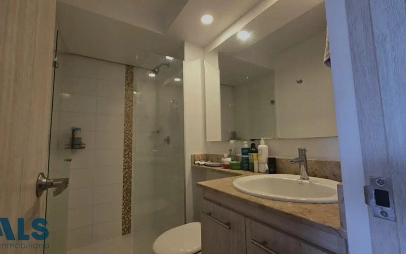 Apartamento en Sabaneta en Las Lomitas