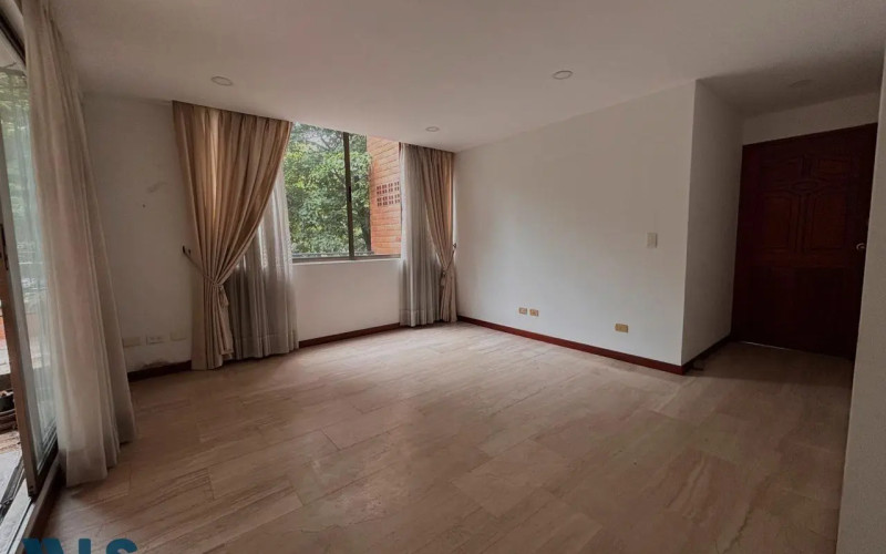 Apartamento en Medellín en Santa Maria de los Angeles