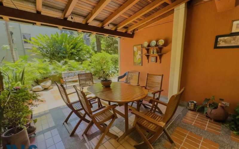 Apartamento en Medellín en La Aguacatala