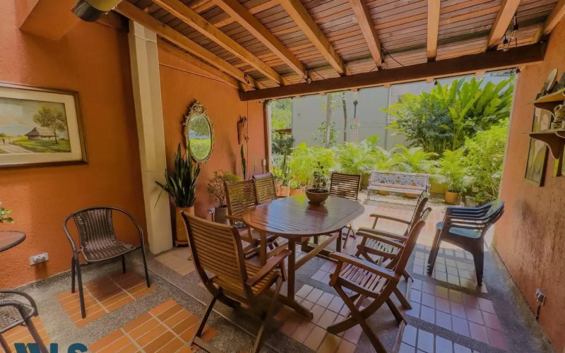 Apartamento en Medellín en La Aguacatala