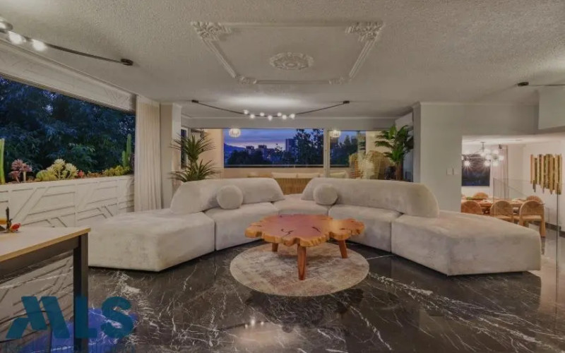 Apartamento en Medellín en El Tesoro