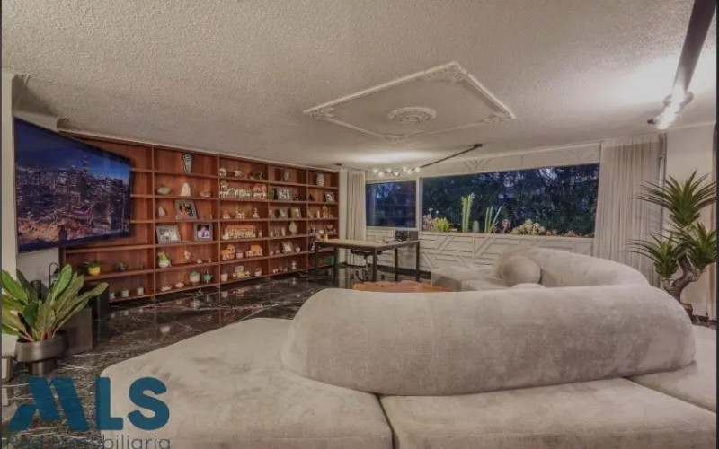 Apartamento en Medellín en El Tesoro