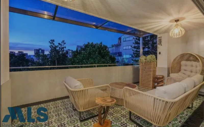 Apartamento en Medellín en El Tesoro