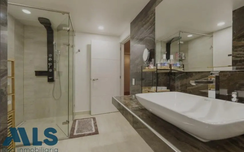 Apartamento en Medellín en El Tesoro