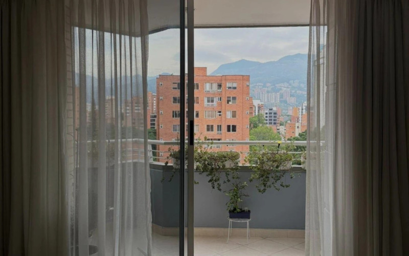 Apartamento en Medellín en Laureles