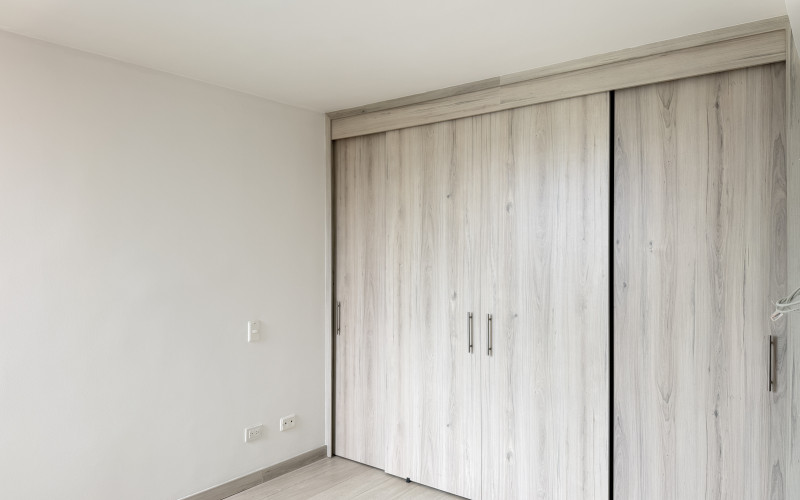Apartment for Sale in Sabaneta | 66m², 2 Bed + Den, Floor 16 Mountain View