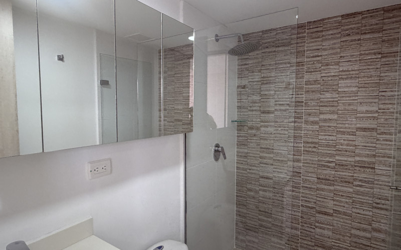 Apartment for Sale in Sabaneta | 66m², 2 Bed + Den, Floor 16 Mountain View