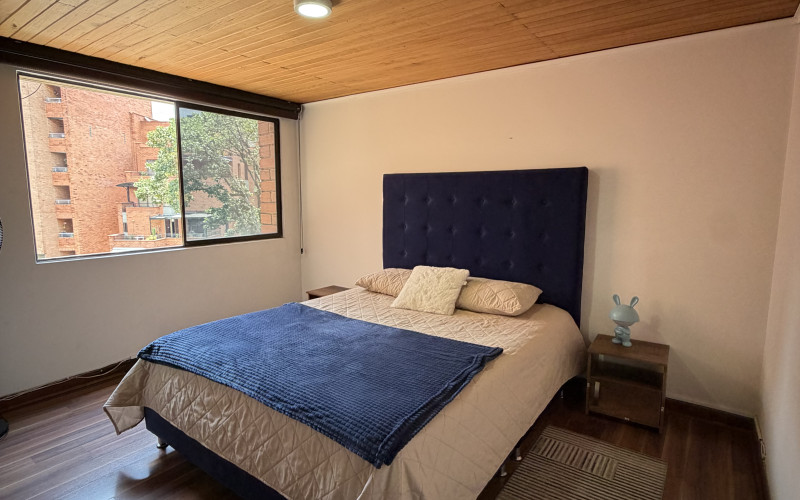 SPACIOUS & ELEGANT FURNISHED APARTMENT IN LAURELES